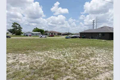 418 Kismet Pkwy E, Cape Coral, FL 33909 - Photo 8