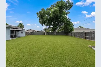 20310 Lorenzo Ave, Port Charlotte, FL 33952 - Photo 30