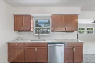 20310 Lorenzo Ave, Port Charlotte, FL 33952 - Photo 14
