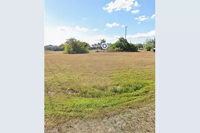 1546 El Dorado Blvd N, Cape Coral, FL 33993 - Photo 4