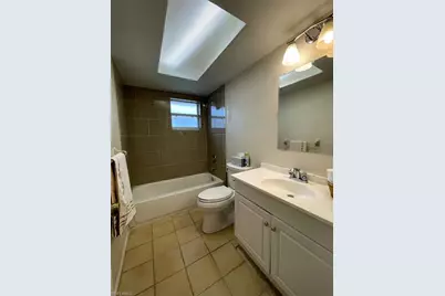 613 SE 14th Ter, Cape Coral, FL 33990 - Photo 8