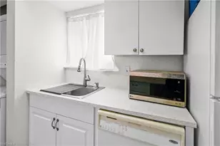 3369 Yukon Cir, Fort Myers, FL 33907 - Photo 16