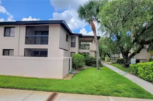1033 Villa Dr, Labelle, FL 33935 - Photo 4