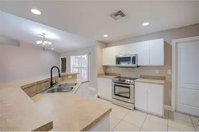 2900 8th St SW, Lehigh Acres, FL 33976 - Photo 8