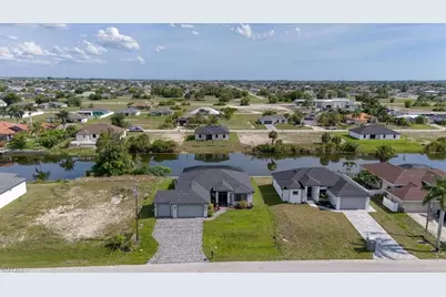 1504 NW 17th Ter, Cape Coral, FL 33993 - Photo 2