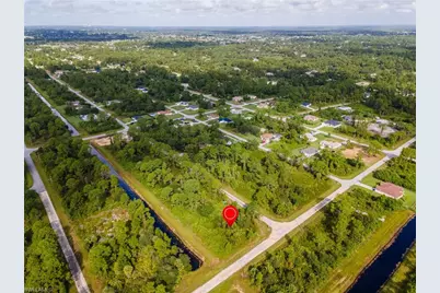 1068 Belmont St E, Lehigh Acres, FL 33974 - Photo 18