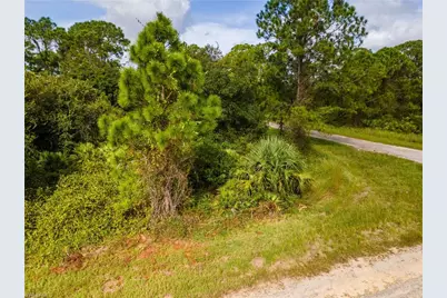 1068 Belmont St E, Lehigh Acres, FL 33974 - Photo 20
