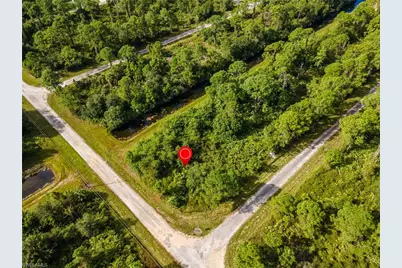 1068 Belmont St E, Lehigh Acres, FL 33974 - Photo 10