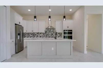 141 SW 37 Pl, Cape Coral, FL 33993 - Photo 10