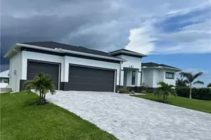 141 SW 37th Pl, Cape Coral, FL 33993 - Photo 2