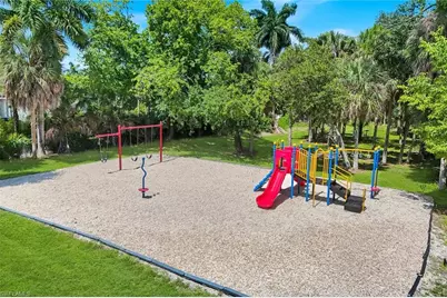 9830 Mar Largo Cir, Fort Myers, FL 33919 - Photo 26