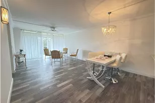 1087 Forest Lakes Dr, Naples, FL 34105 - Photo 4