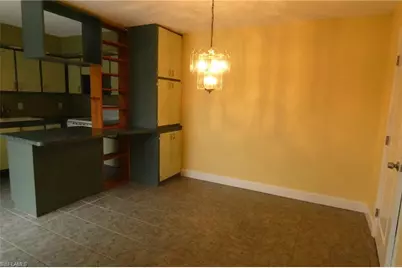 1647 Park Meadows Dr #2, Fort Myers, FL 33907 - Photo 6