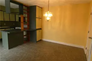 1647 Park Meadows Dr, Fort Myers, FL 33907 - Photo 6