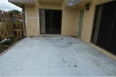 1647 Park Meadows Dr #2, Fort Myers, FL 33907 - Photo 4