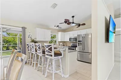 204 SE 18th St, Cape Coral, FL 33990 - Photo 8