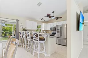 204 SE 18th St, Cape Coral, FL 33990 - Photo 8