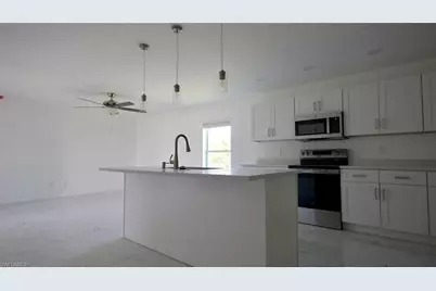 3433 Jeffcott St, Fort Myers, FL 33916 - Photo 2