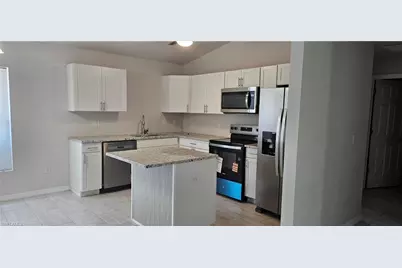 1329 NE 19th St, Cape Coral, FL 33909 - Photo 10