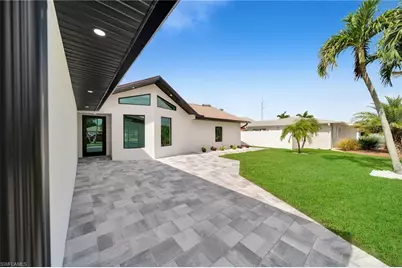 1938 Cornwallis Pkwy, Cape Coral, FL 33904 - Photo 4