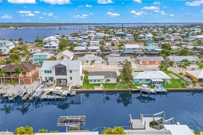 2742 Bruce St, Matlacha, FL 33993 - Photo 2