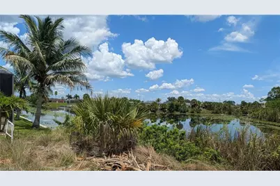 1226 NE 40th St, Cape Coral, FL 33909 - Photo 2