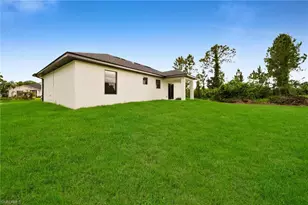 462 Lampion Ave S, Lehigh Acres, FL 33974 - Photo 18