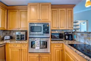 2919 SW 2nd Pl, Cape Coral, FL 33914 - Photo 10