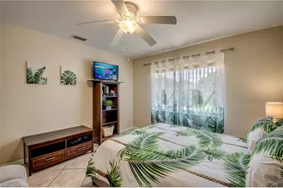 2919 SW 2nd Pl, Cape Coral, FL 33914 - Photo 28