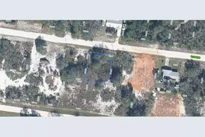 2075 W Lowen Rd, Avon Park, FL 33825 - Photo 1
