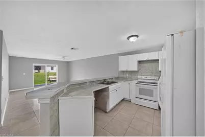 772/774 Holmes Ave, Lehigh Acres, FL 33974 - Photo 10