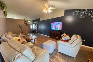 100 NW 28th Ct, Cape Coral, FL 33993 - Photo 4