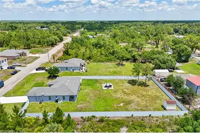 910 Richmond Ave N, Lehigh Acres, FL 33972 - Photo 46