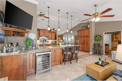 2721 Gleason Pkwy, Cape Coral, FL 33914 - Photo 20