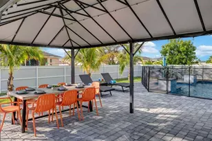 1002 NE 2nd Pl, Cape Coral, FL 33909 - Photo 14
