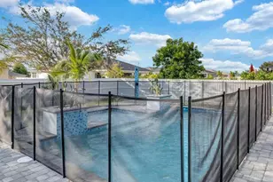 1002 NE 2nd Pl, Cape Coral, FL 33909 - Photo 12