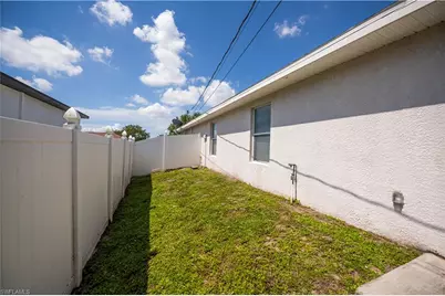 905 NE 17th St, Cape Coral, FL 33909 - Photo 30