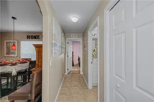 905 NE 17th St, Cape Coral, FL 33909 - Photo 18
