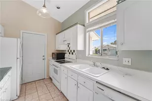 5581 Longleaf Dr, North Fort Myers, FL 33917 - Photo 4