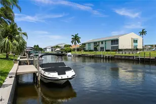 1345 SE 40th Terrace, Cape Coral, FL 33904 - Photo 4