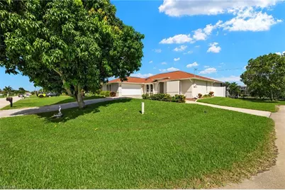 2223 SE 10th Ln, Cape Coral, FL 33990 - Photo 12