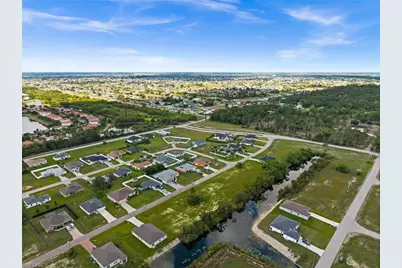 907 NE 32nd Ter, Cape Coral, FL 33909 - Photo 6