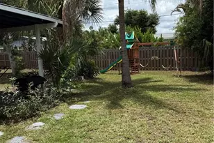 3941 Maxine St, Fort Myers, FL 33901 - Photo 2