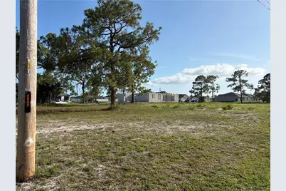 2614 NW 21st St, Cape Coral, FL 33993 - Photo 4