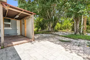 2351 Dora St, Fort Myers, FL 33901 - Photo 12