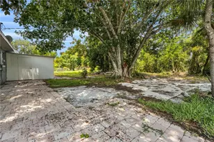 2351 Dora St, Fort Myers, FL 33901 - Photo 14