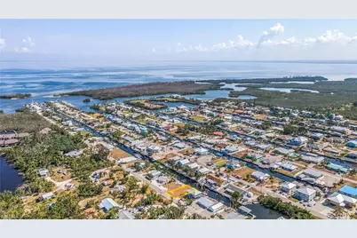 16080 Tortuga St, Bokeelia, FL 33922 - Photo 8