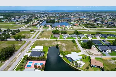 505 SW 31st Pl, Cape Coral, FL 33991 - Photo 8
