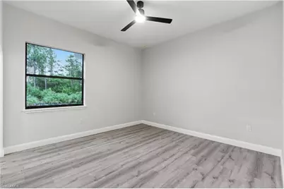 923 Milwaukee Blvd, Lehigh Acres, FL 33974 - Photo 22