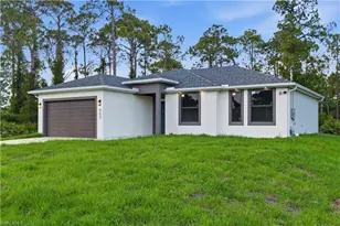 923 Milwaukee Blvd, Lehigh Acres, FL 33974 - Photo 2
